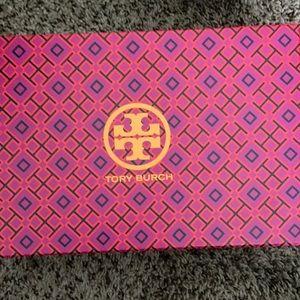 Sneakers/Runners/Trainers